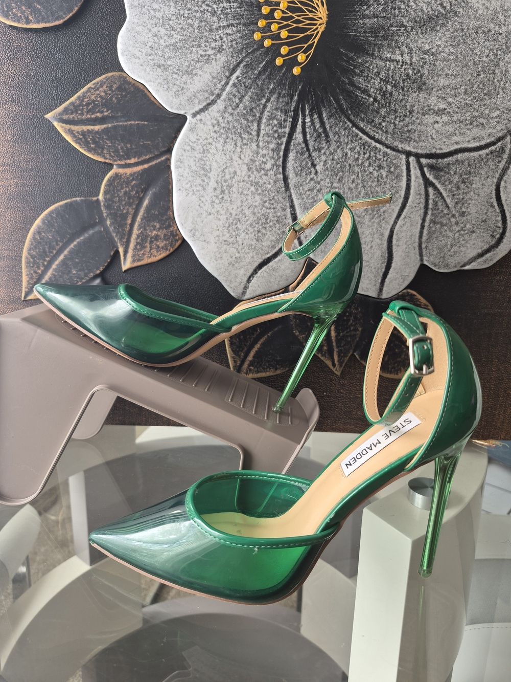 Steve Madden Emerald Green Patent Pointed-Toe Ankle-Strap Pumps